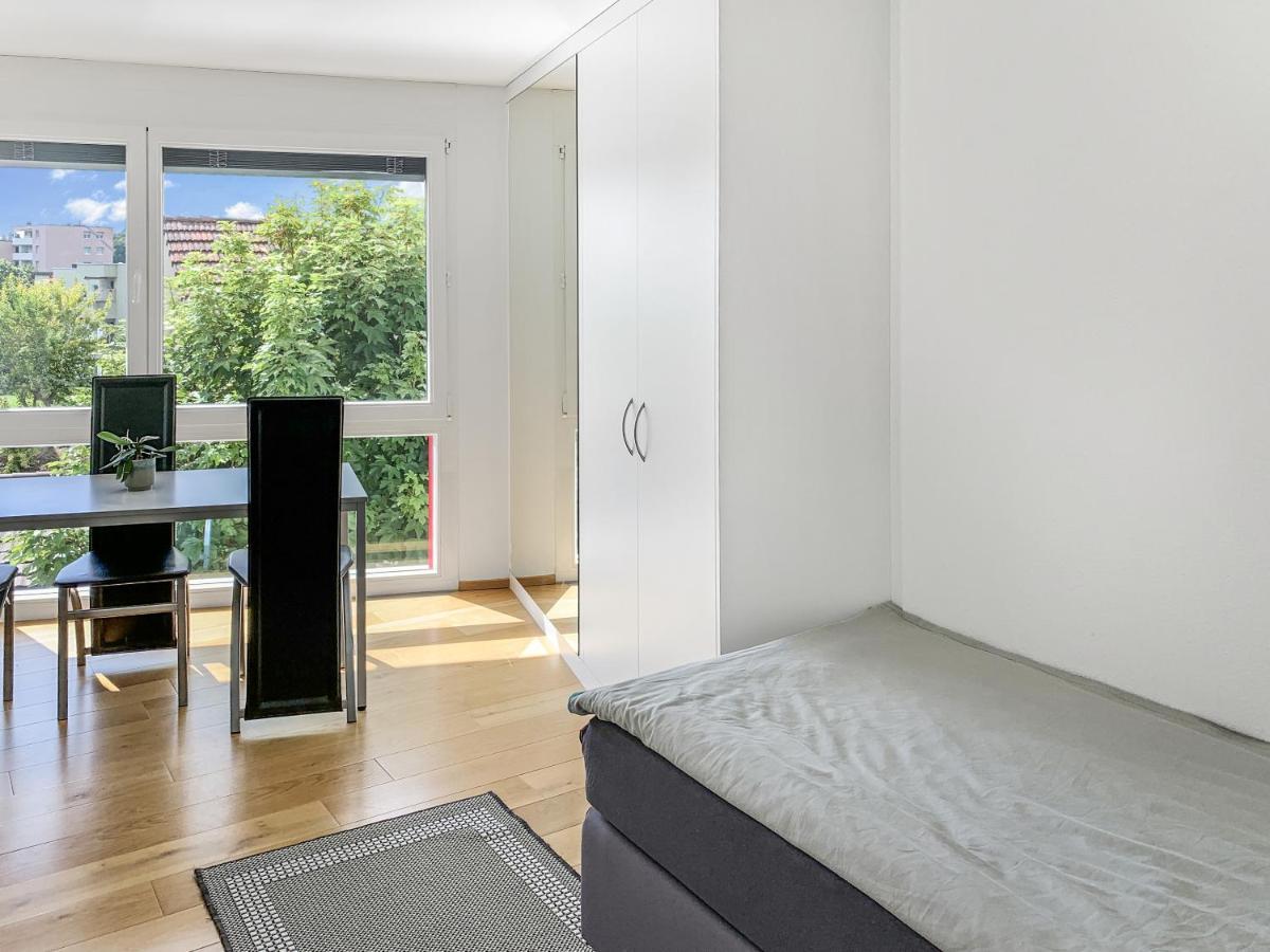 Haus Zur Lilie Hotell Hinwil Eksteriør bilde